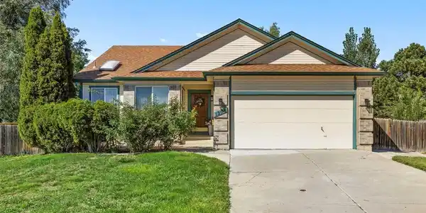Image 4: Lovely home & lot! Image 4: Lovely home & lot!