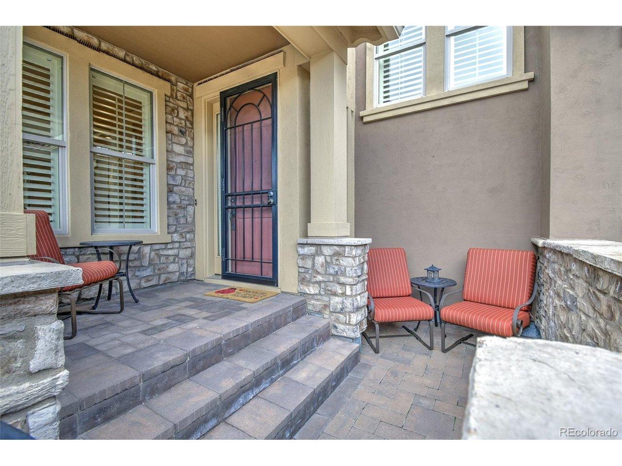 Image 3: Front entrance