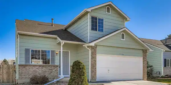 1506 Crestwood Cir