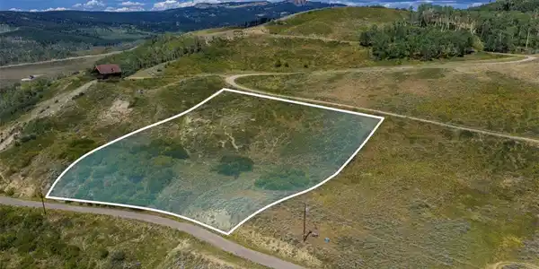 Image 3: Aerial - Markers and outlines are to give a general idea of the property location and are not to be relied upon. Image 3: Aerial - Markers and outlines are to give a general idea of the property location and are not to be relied upon.