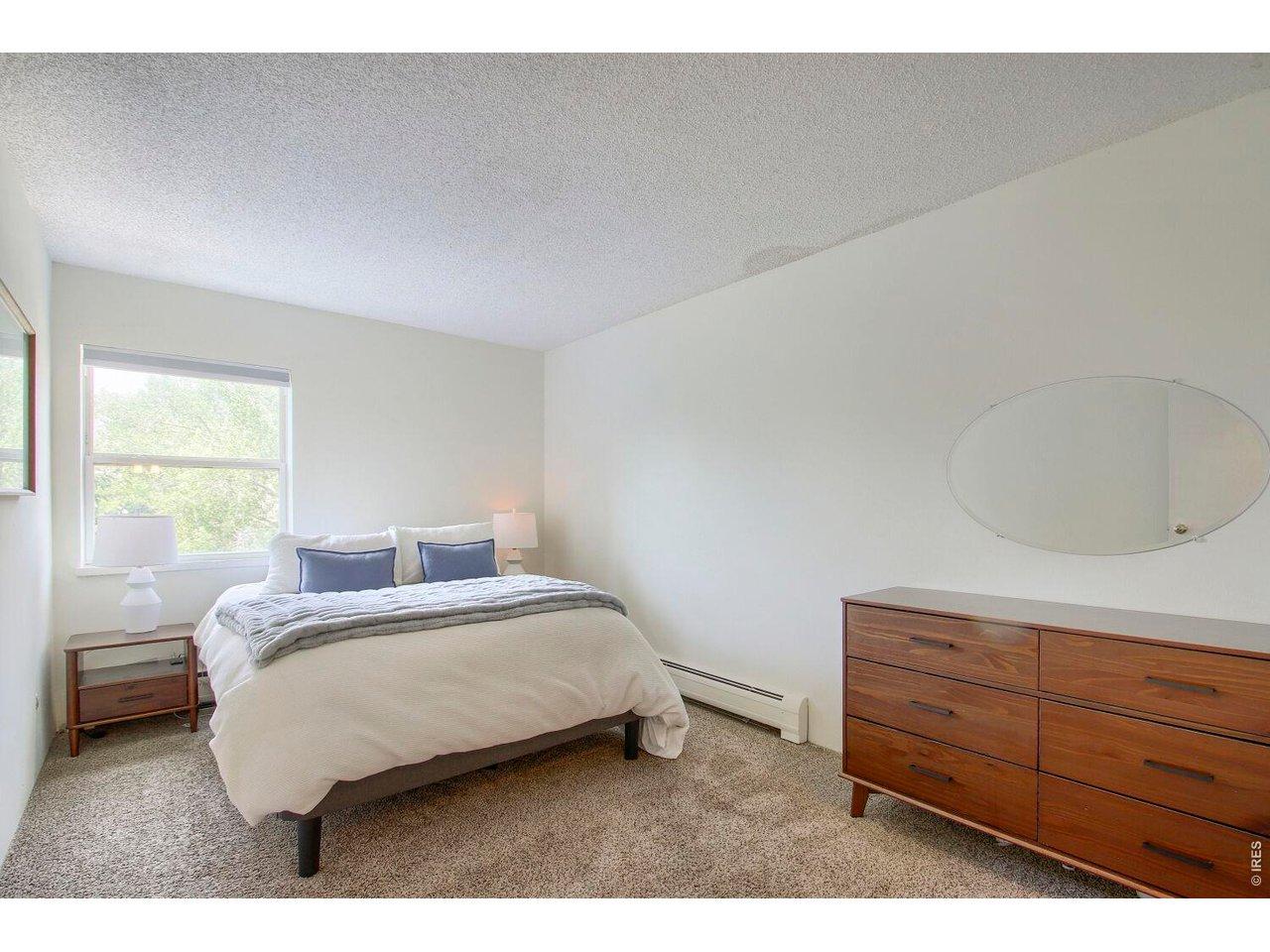 Image 4: Primary Bedroom Image 4: Primary Bedroom