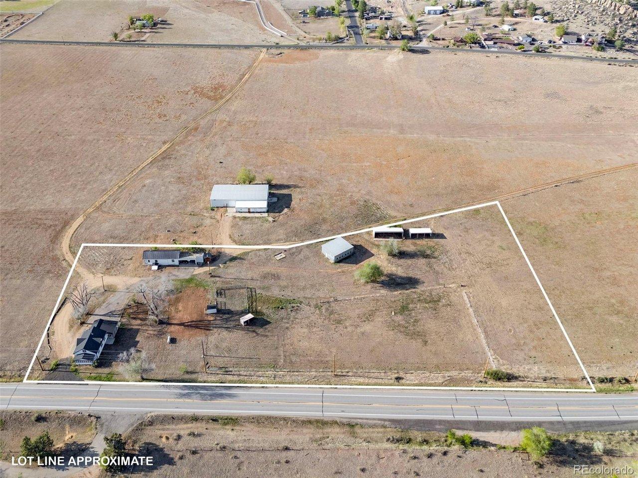 Image 3: Approximate Boundary Line to show all that's included in this Farmhouse Setting. Image 3: Approximate Boundary Line to show all that's included in this Farmhouse Setting.