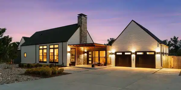 1563 Spring Creek Xing