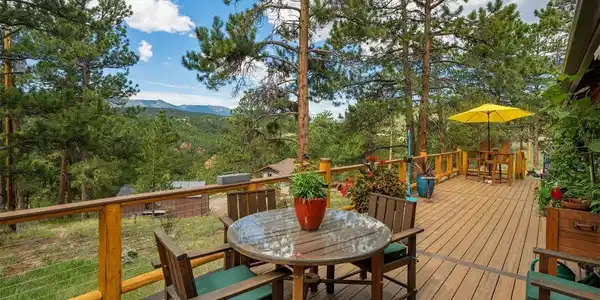 Image 3: deck Image 3: deck