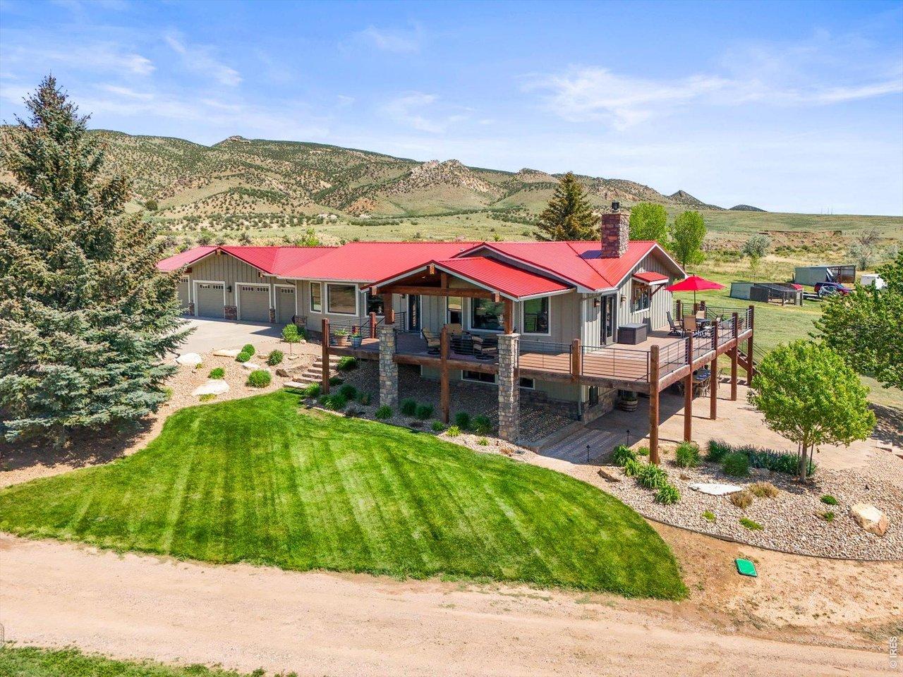 Image 2: Over 3,600 sq ft home completely remodeled to perfection with Amish finishes. Image 2: Over 3,600 sq ft home completely remodeled to perfection with Amish finishes.