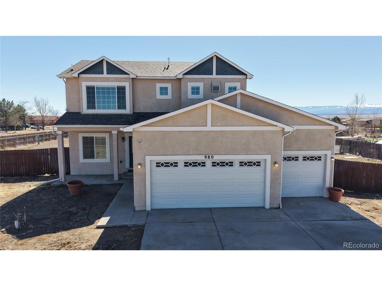 Image 1: 3 car garage attached Image 1: 3 car garage attached