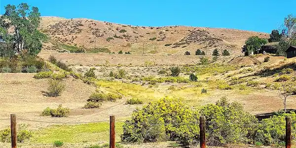 Image 2: Home backs to this open space. Hike or bike from the back yard to the top of Green Mountain! Image 2: Home backs to this open space. Hike or bike from the back yard to the top of Green Mountain!