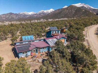 2826 N Carefree Way