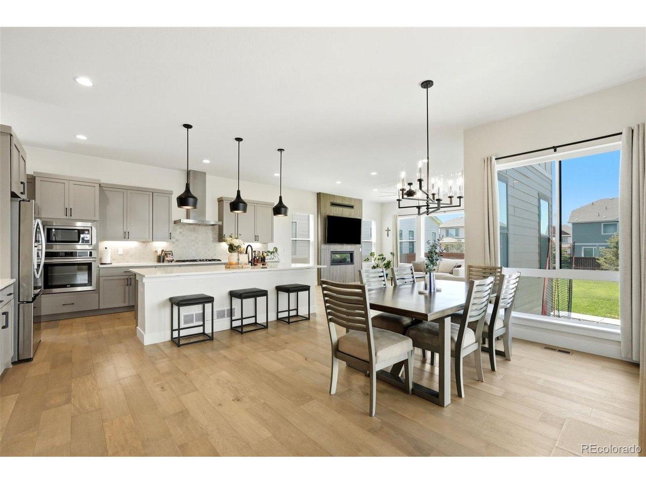 Image 2: Nice open floorpan