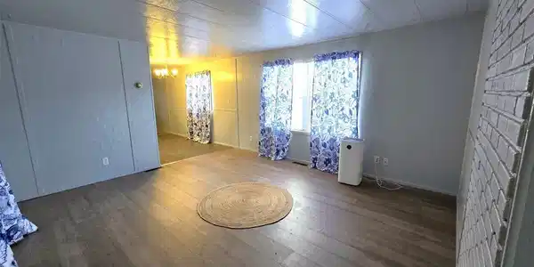 Image 4 Image 4