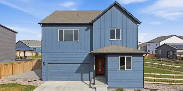 Image 4: Contemporary curb appeal Image 4: Contemporary curb appeal