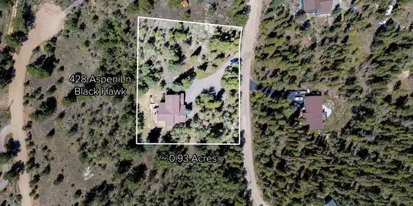Image 2: .96 acres surrounded by aspens and evergreens Image 2: .96 acres surrounded by aspens and evergreens