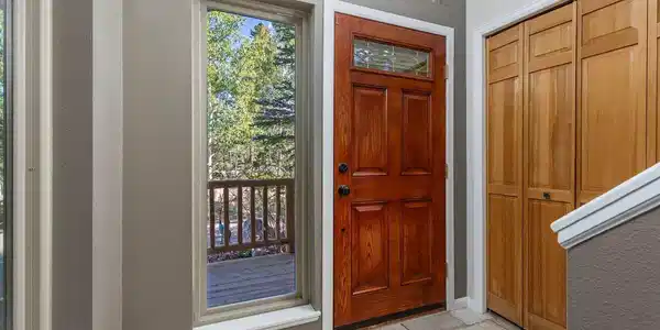 Image 4: Space to kick off your boots upon entering Image 4: Space to kick off your boots upon entering