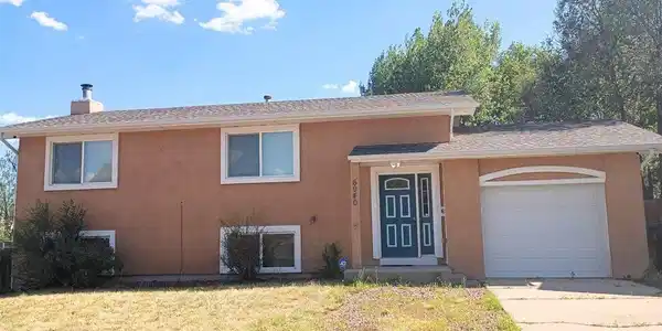 6940 Grand Valley Dr