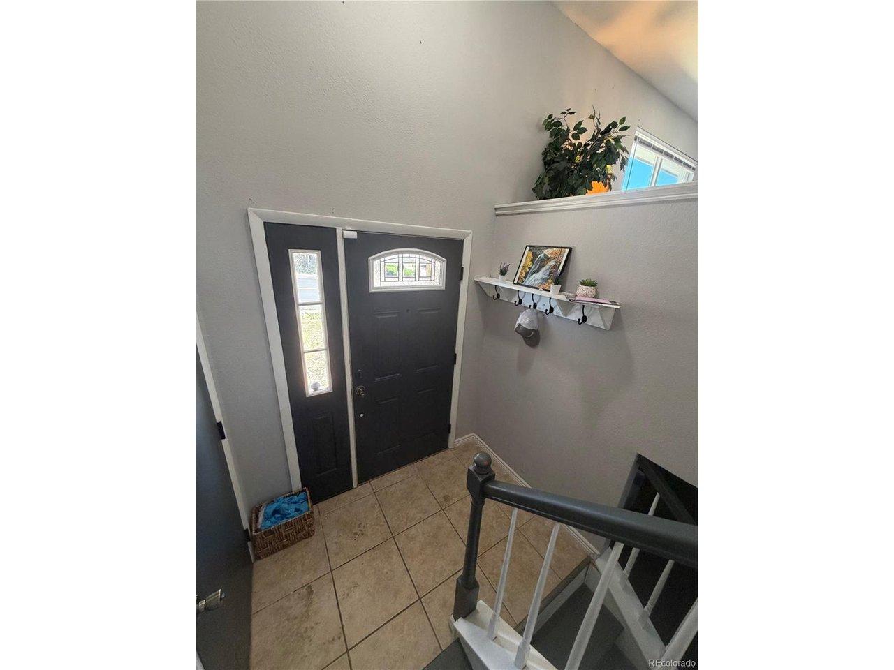 Image 2: Entrance Foyer Image 2: Entrance Foyer