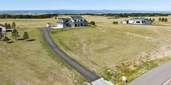 Image 4: Newly paved driveway
