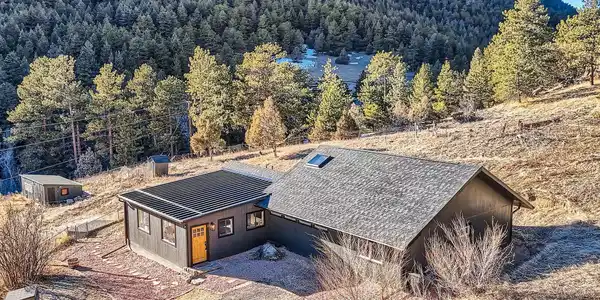 9590 E Highway 36