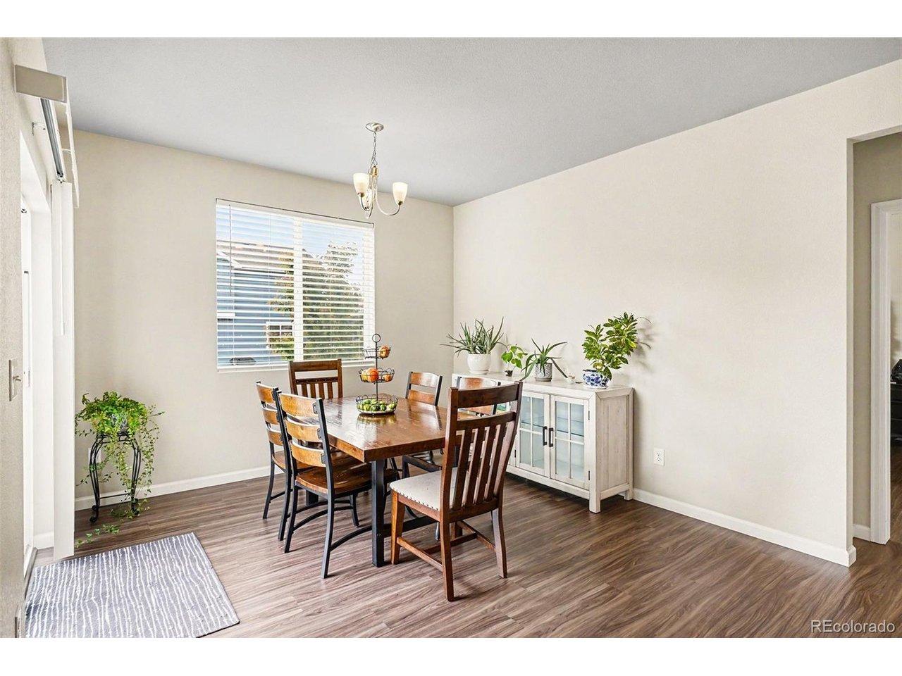 Image 4: Dining Room Image 4: Dining Room