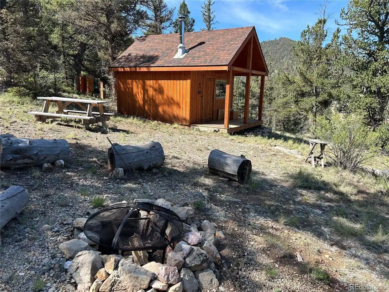 Image 1: Trophy Property Image 1: Trophy Property