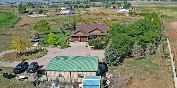 Image 2: 7 Acres home and shop Image 2: 7 Acres home and shop