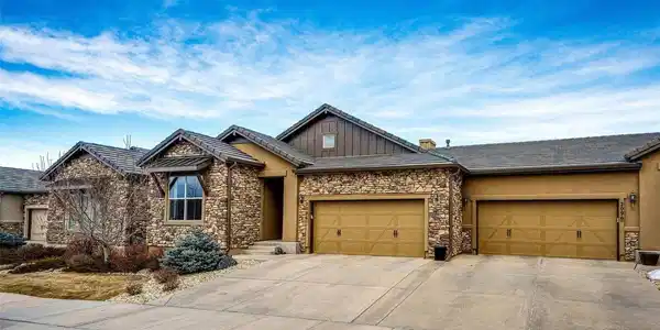 2086 Villa Creek Cir