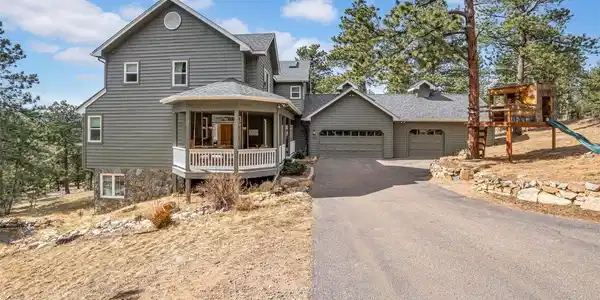 26400 Columbine Glen Ave