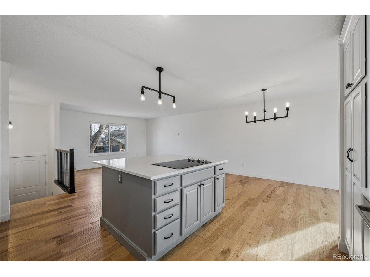 Image 4: Great for entertaining Image 4: Great for entertaining