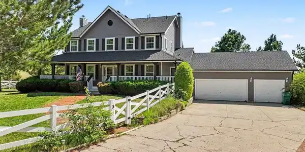 Image 2: A long driveway meanders to your 3-car garage Image 2: A long driveway meanders to your 3-car garage