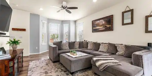 Image 3: Living Room Image 3: Living Room