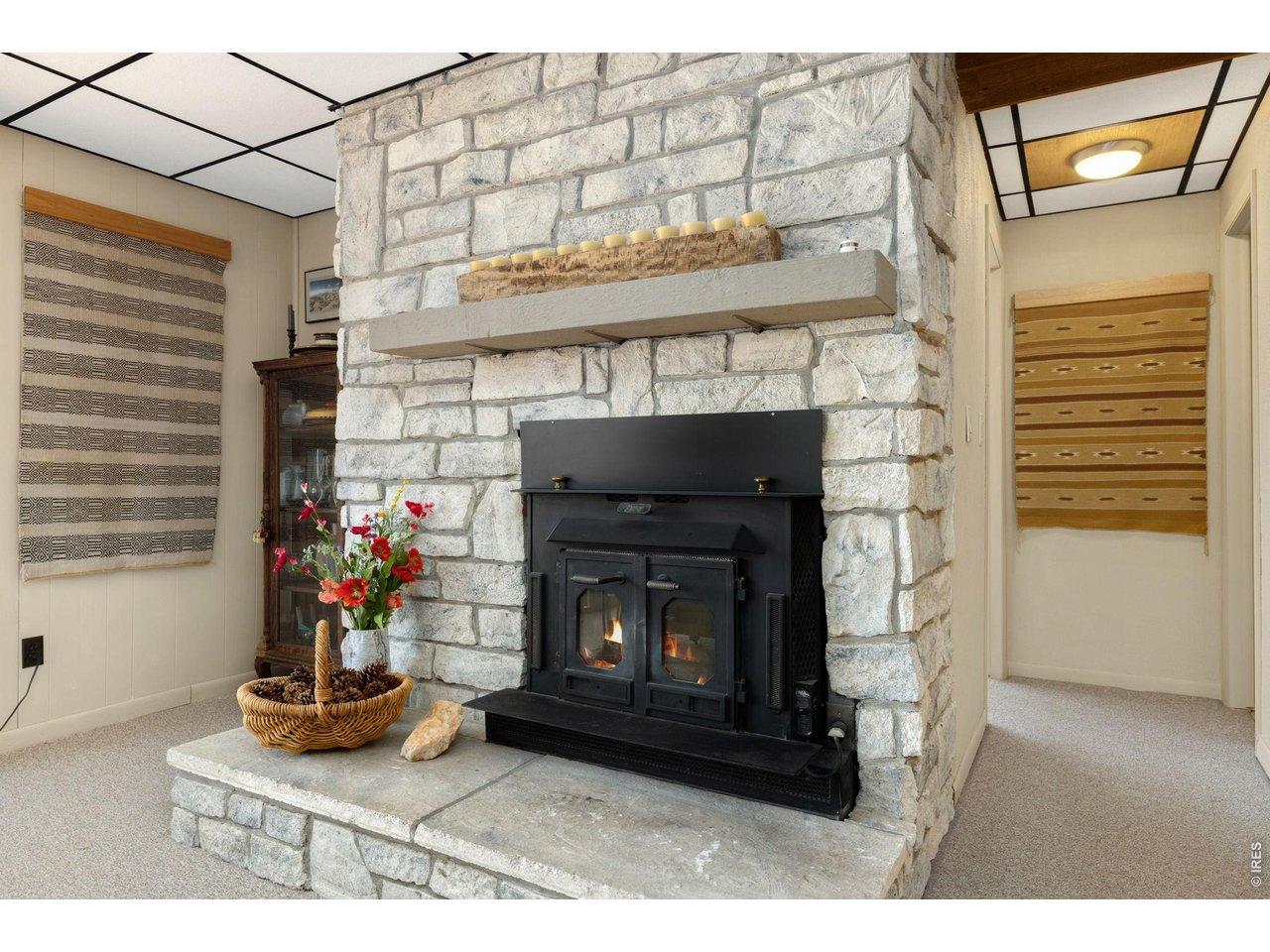 Image 3: Wood stove in the living room