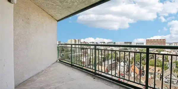 Image 2: Private Balcony with mountain views Image 2: Private Balcony with mountain views