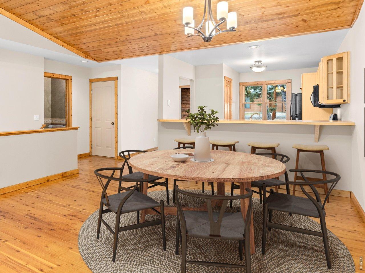 Image 4: Dining Area