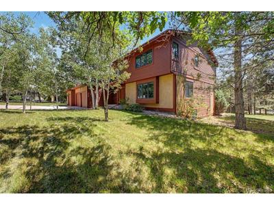 725 Country Dr