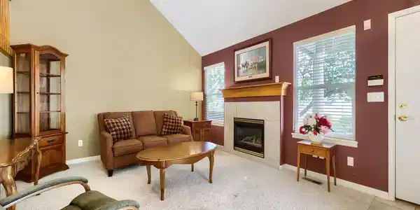 Image 3: 09 Living Room.jpg Image 3: 09 Living Room.jpg