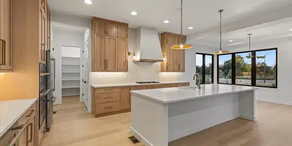 Image 4: Go gas or all-electric-the choice is yours, with flexible kitchen options designed to suit your cooking style and the way you want to live.