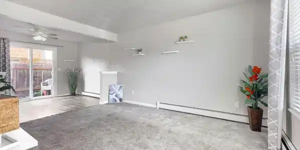 Image 2: Living Room Image 2: Living Room