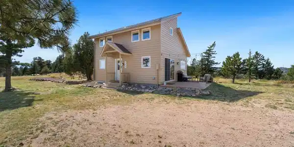 Image 3: About 5 1/4 acres with mountain top views Image 3: About 5 1/4 acres with mountain top views