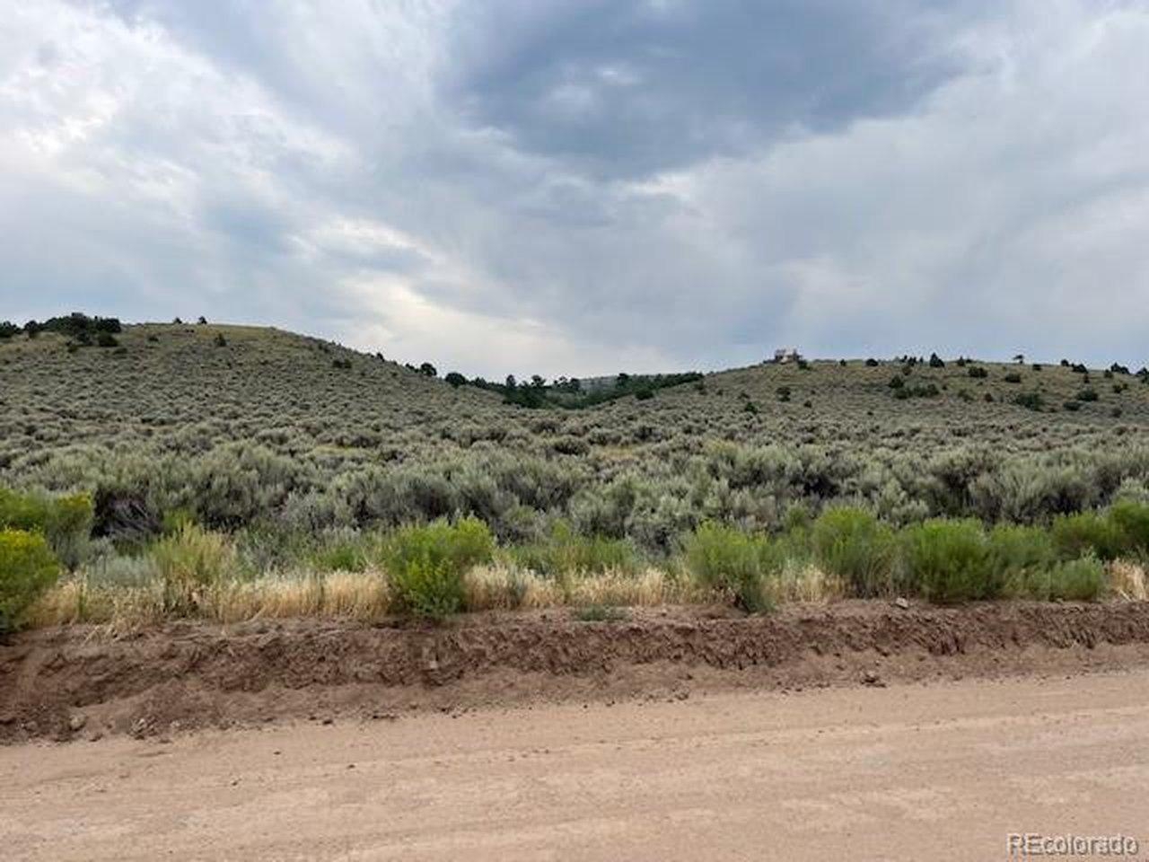 Image 2: Looking SE across the property. Image 2: Looking SE across the property.