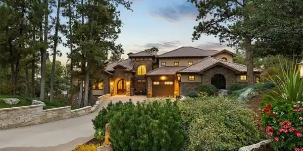 658 RUBY TRUST Dr