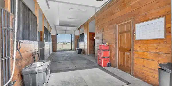 Image 2: Barn Interior Image 2: Barn Interior