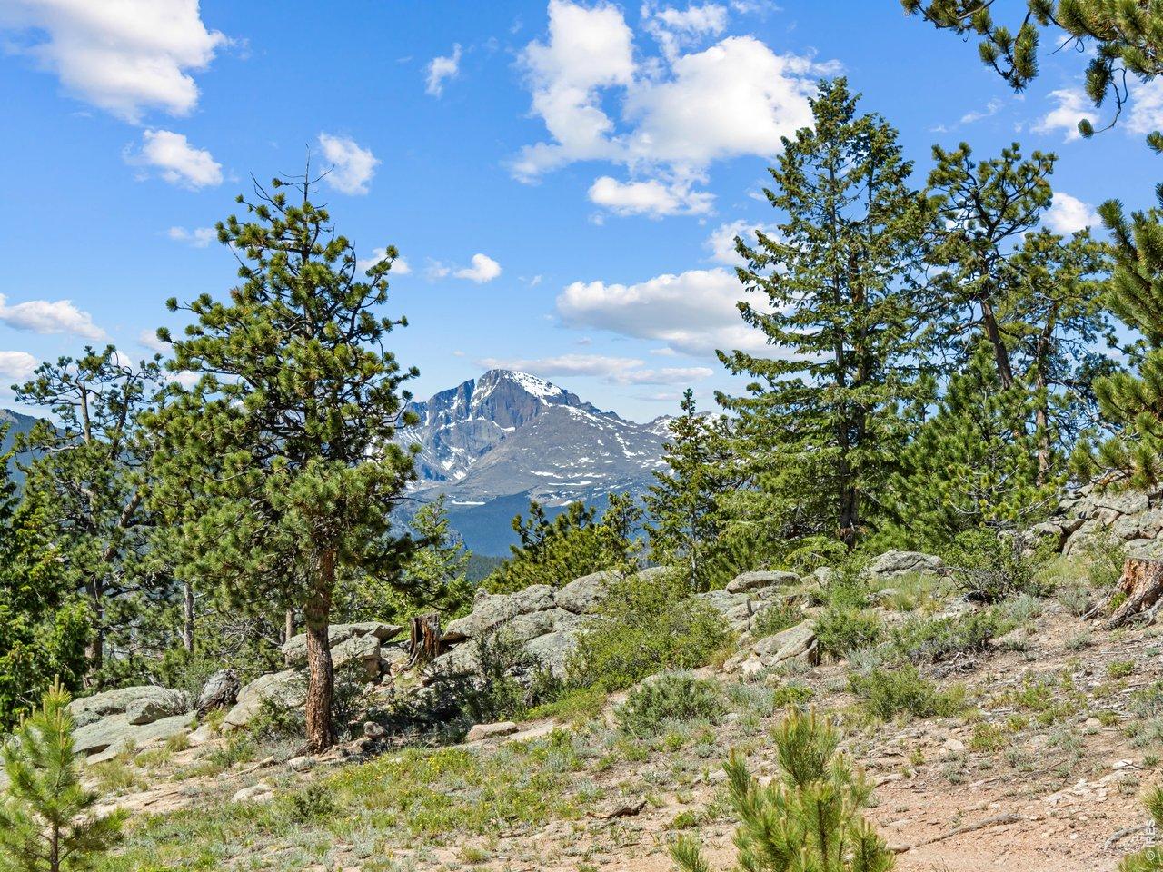 Image 2: Huge views of Longs Peak Image 2: Huge views of Longs Peak