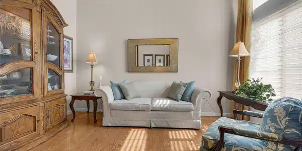 Image 4 Image 4