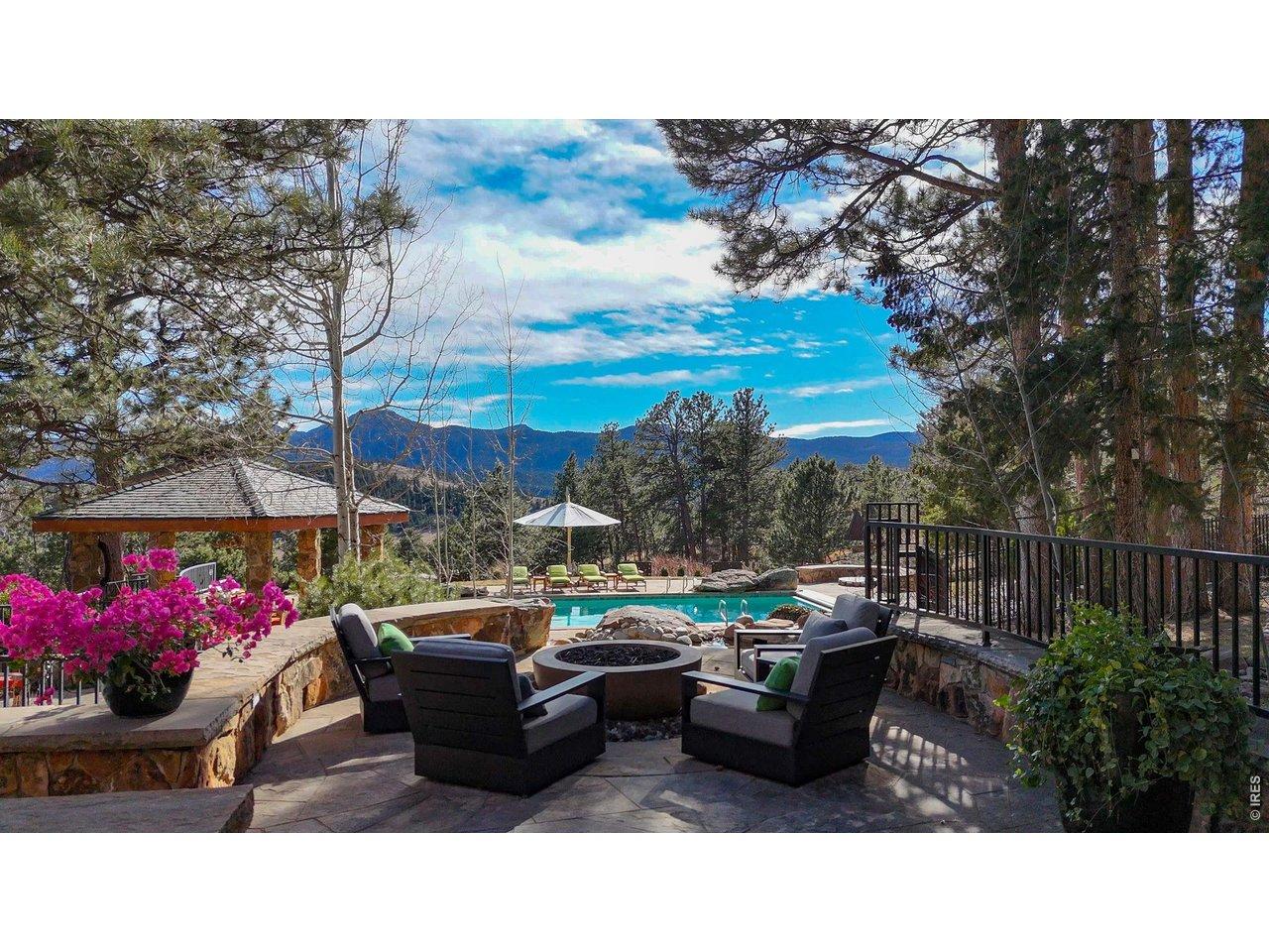 Image 2: Enjoy forever views from so many outdoor living spaces