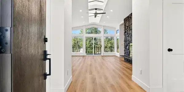 Image 2: Foyer Image 2: Foyer