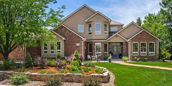 2078 Park Dr