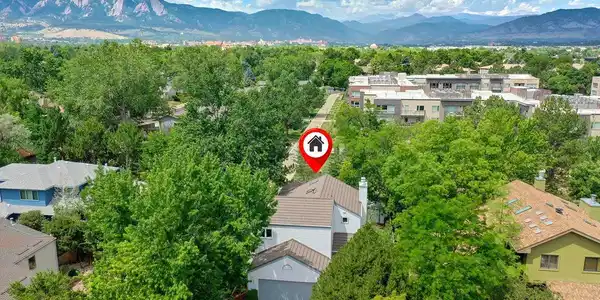 Image 2: Close to all Boulder has to offer!