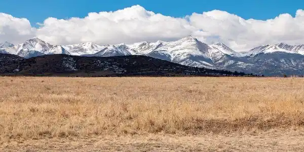 Image 2: Mountain Views Image 2: Mountain Views