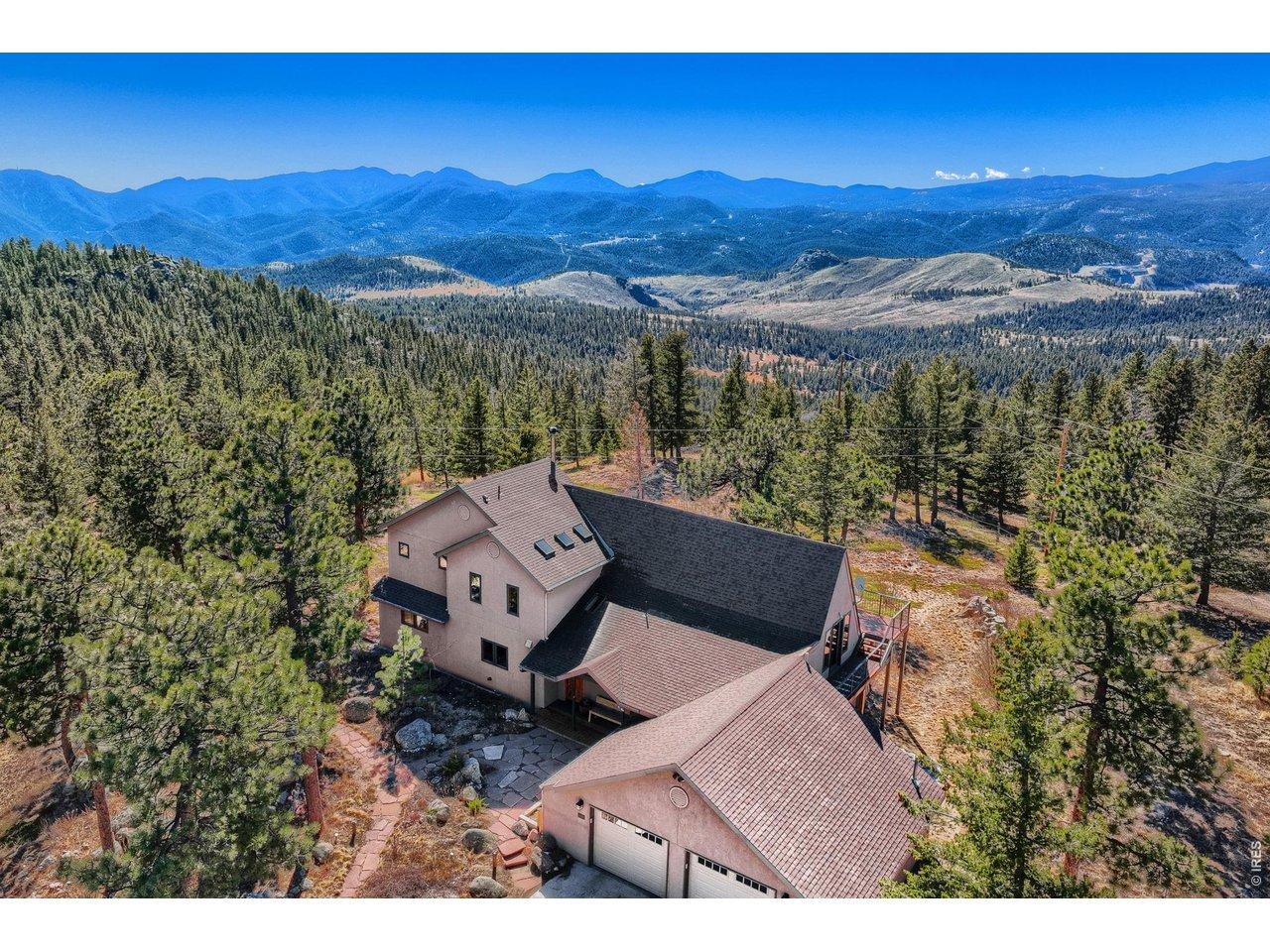 Image 2: Seven flat Acre Estate of privacy, trees, rock outcroppings