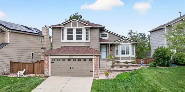 Image 2: Beautiful 3 Bed/3 Bath Highlands Ranch Home Image 2: Beautiful 3 Bed/3 Bath Highlands Ranch Home