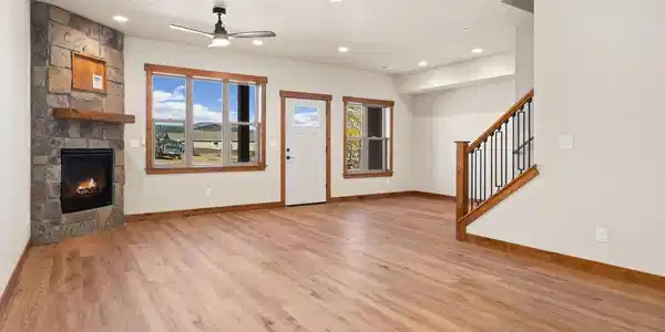 Image 3: Big picture windows and gas fireplace Image 3: Big picture windows and gas fireplace